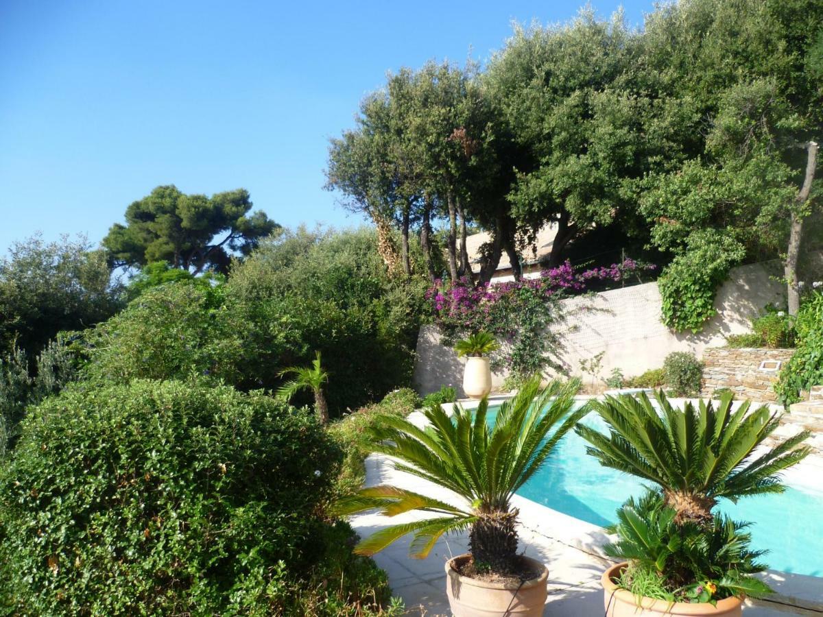 Villa Du Bau Rouge Carqueiranne Exterior foto